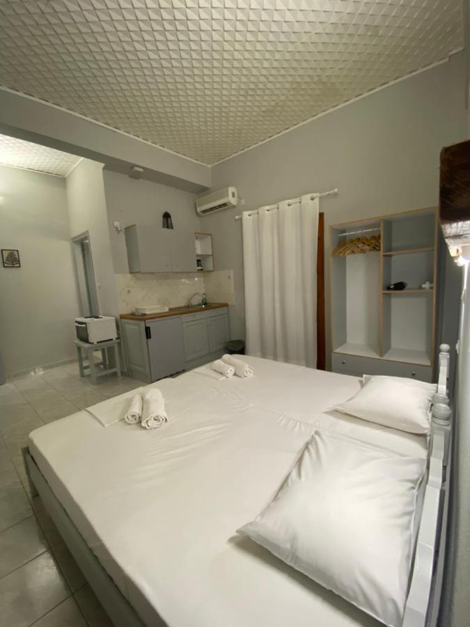 George Apartments Stoupa Exterior photo