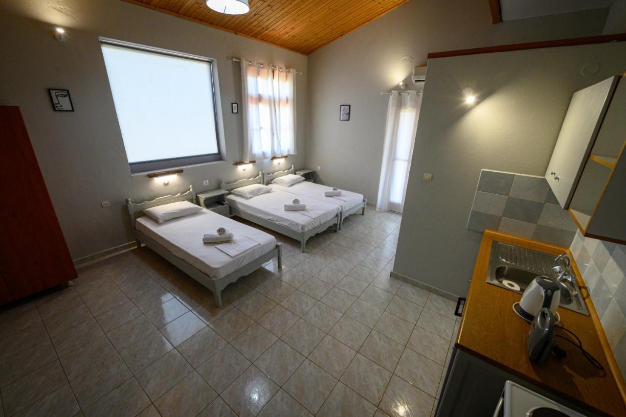 George Apartments Stoupa Exterior photo